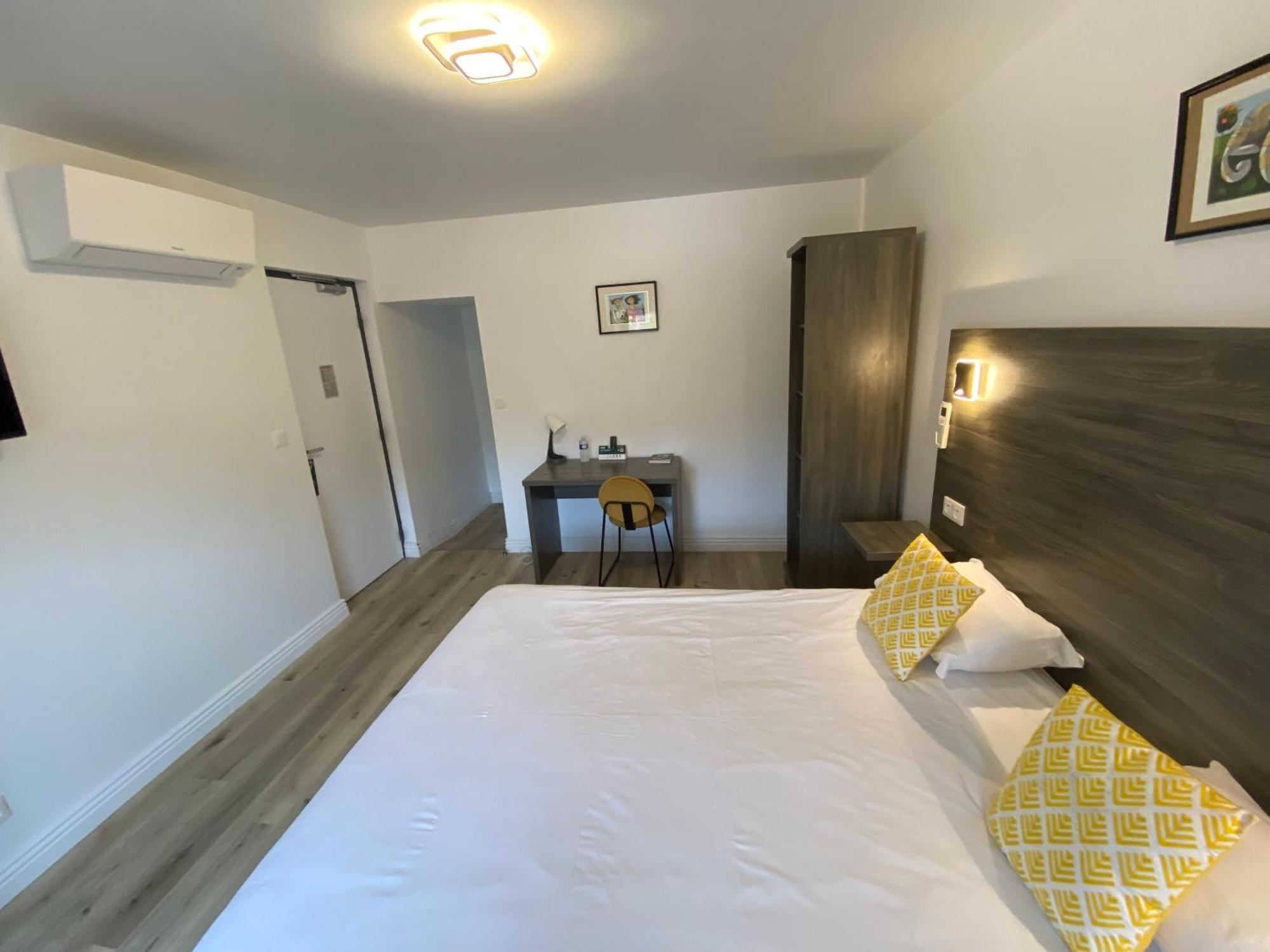 Relais Du Lac Villegusien-le-Lac Ngoại thất bức ảnh