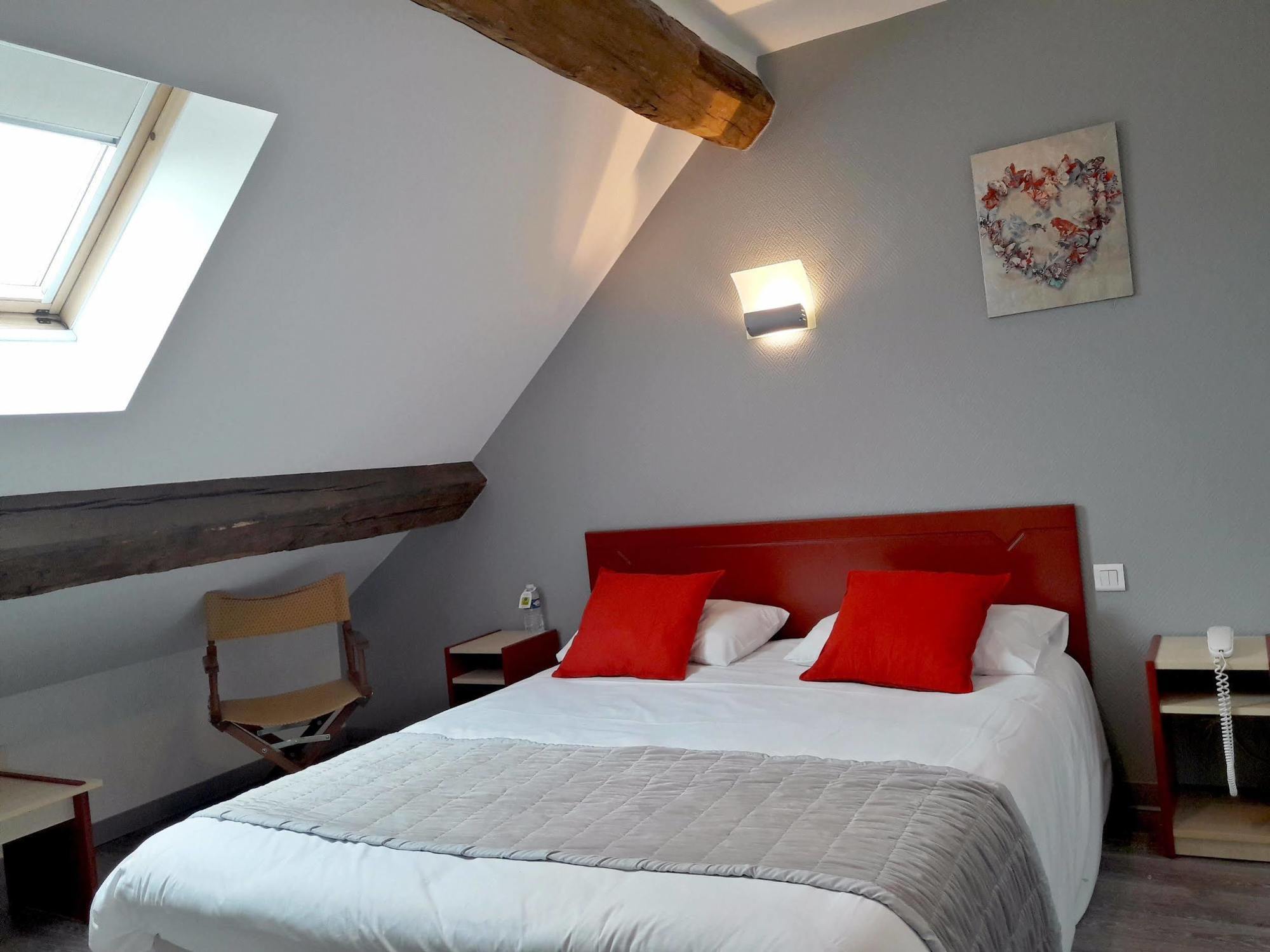 Relais Du Lac Villegusien-le-Lac Ngoại thất bức ảnh