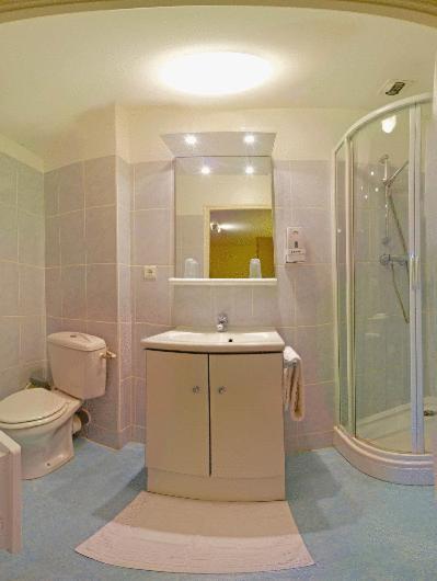 Relais Du Lac Villegusien-le-Lac Ngoại thất bức ảnh